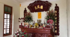 Chiêm bao thấy bàn thờ dự báo điềm gì? Số đề mấy?