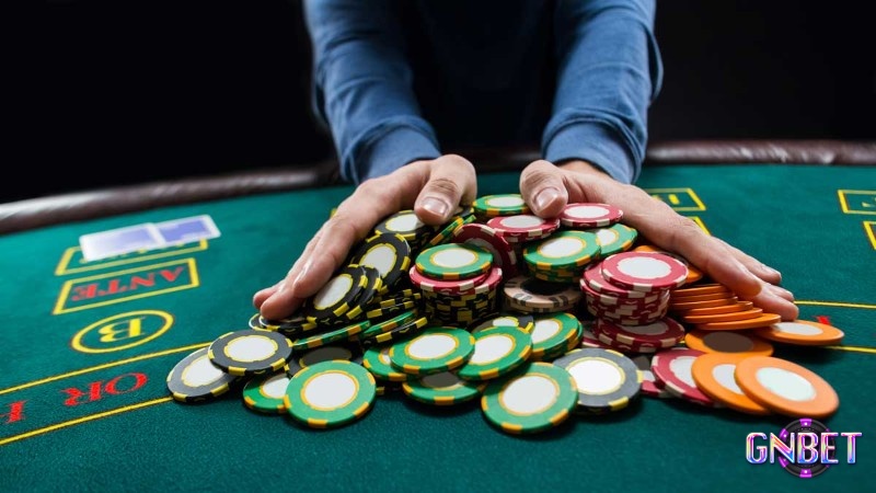 All-in là thuật ngữ xì tố chỉ việc bạn dồn tất tay số chip đặt cược vào pot