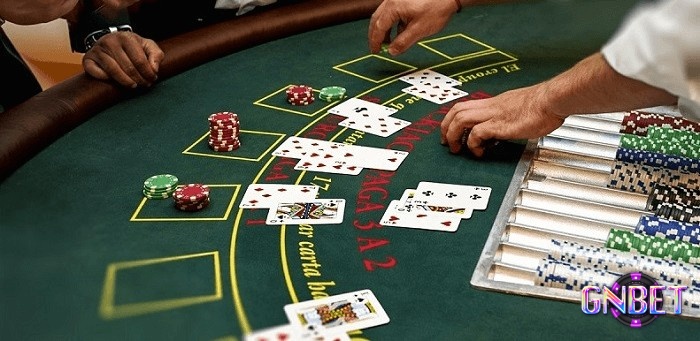 Tìm hiểu các thuật ngữ xì tố sẽ giúp bạn hiểu rõ hơn về trò chơi bài hấp dẫn này