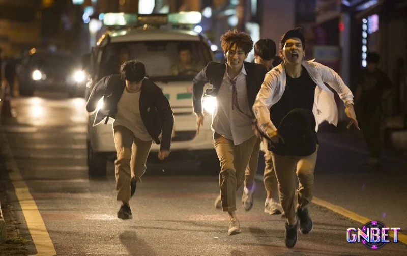 Chiêm bao thấy bị kẻ thù rượt đuổi thường phản ánh trạng thái tâm lý đang không ổn định